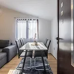 Lamaro Apartamento *