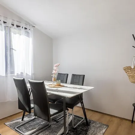 Apartman Lamaro
