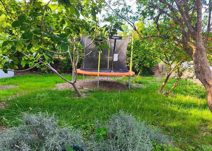 Lamaro Apartman Kastela